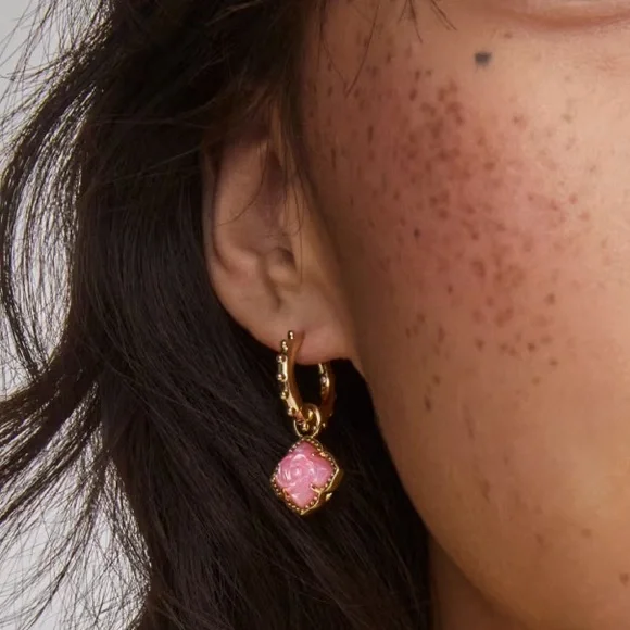 NWT Kendra Scott Mallory Gold Huggie Convertible Earrings in Blush Roses - Picture 3 of 12